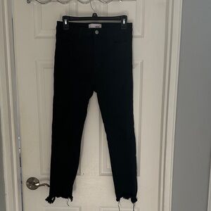 Black Distressed Women's Jeans